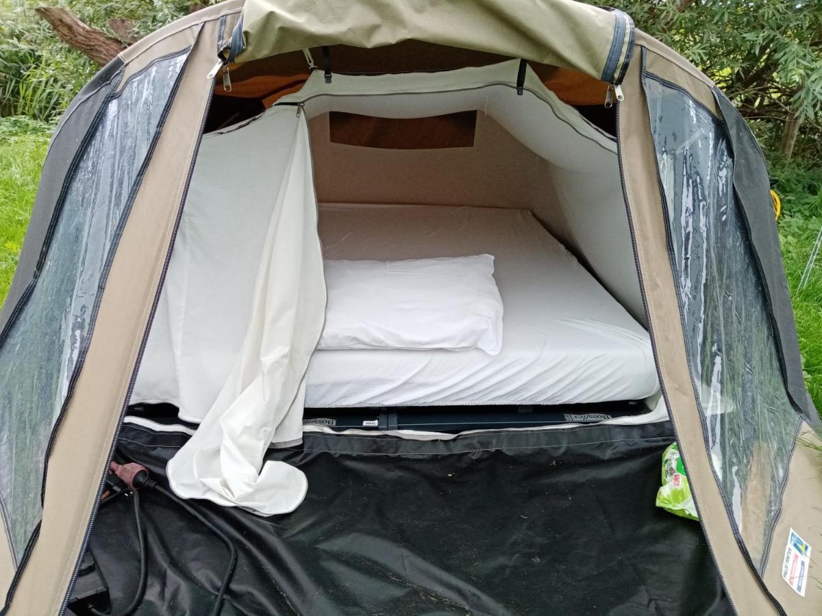 Basic 2P Tent Sotterum Hotel Kornwerd Exterior foto